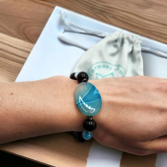 Blue Lace Agate, Black Agate harmony charm bracelet - Picture 4 of 4